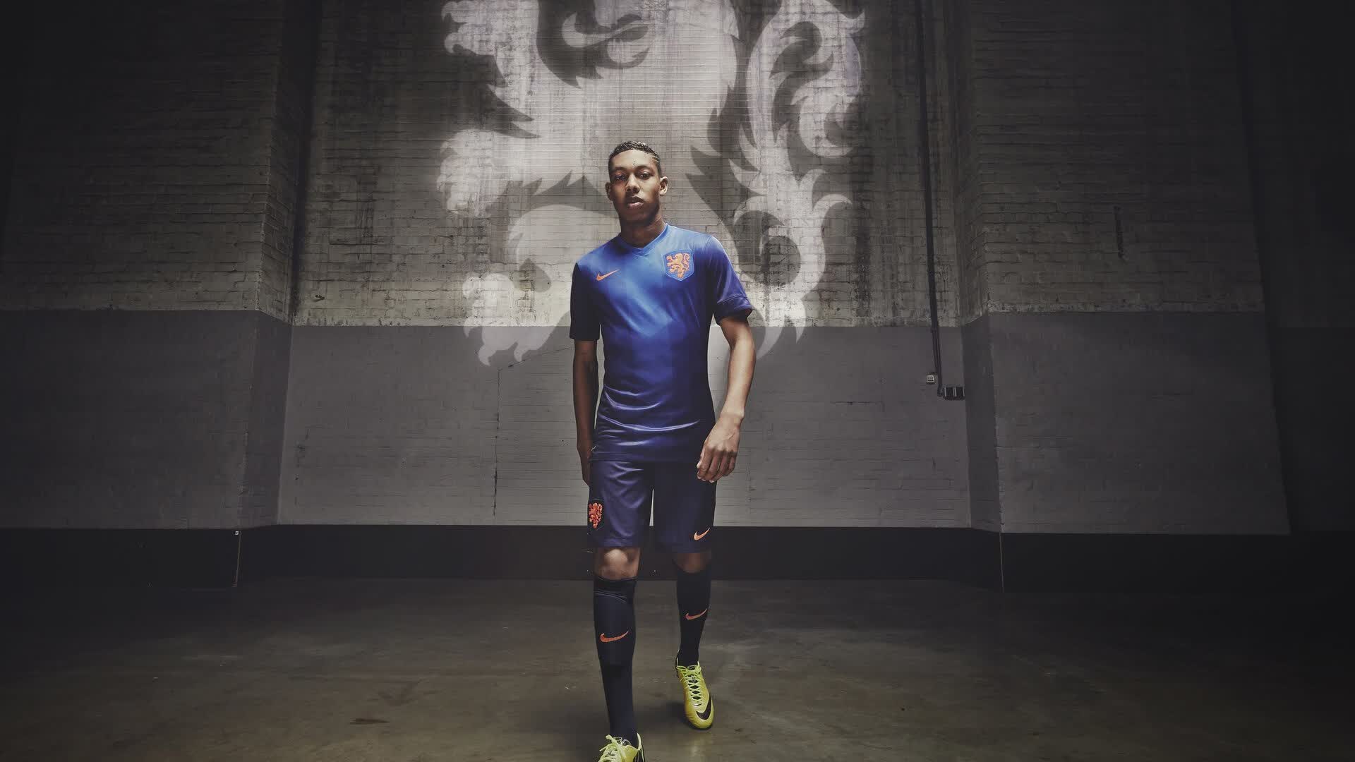 开云体育官方网站-绝境中的唯一解，Inspired的极限反杀，如何为FLY的横扫写下最狂野的注脚